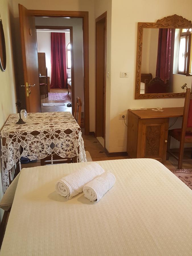 Hotel Gjirokastra 외부 사진